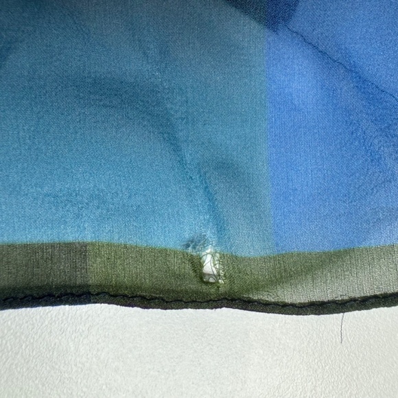 Designer scarf. Chiffon 100% silk. Blues/purple/teal. Lightweight. Beautiful - Picture 4 of 5